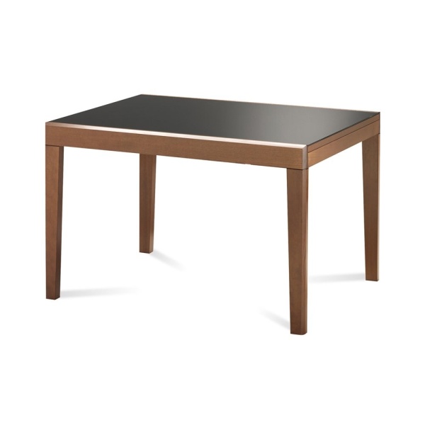 Dining-Table-by-Domitalia