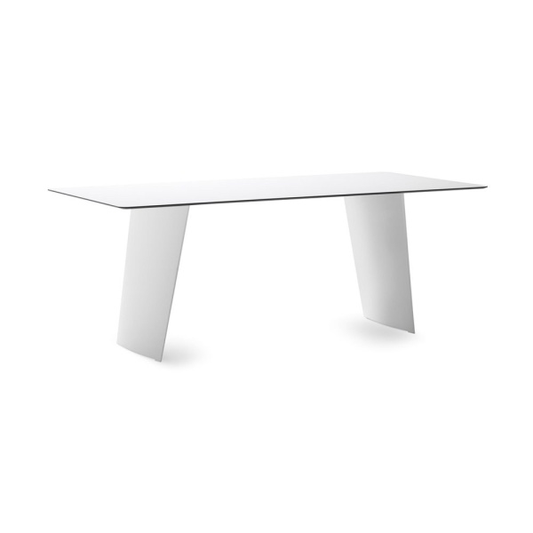 Stone-200-Dining-Table-by-Domitalia